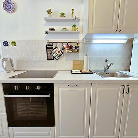 Apartment Romana With A Spacious Terrace สปลิท ภายนอก รูปภาพ