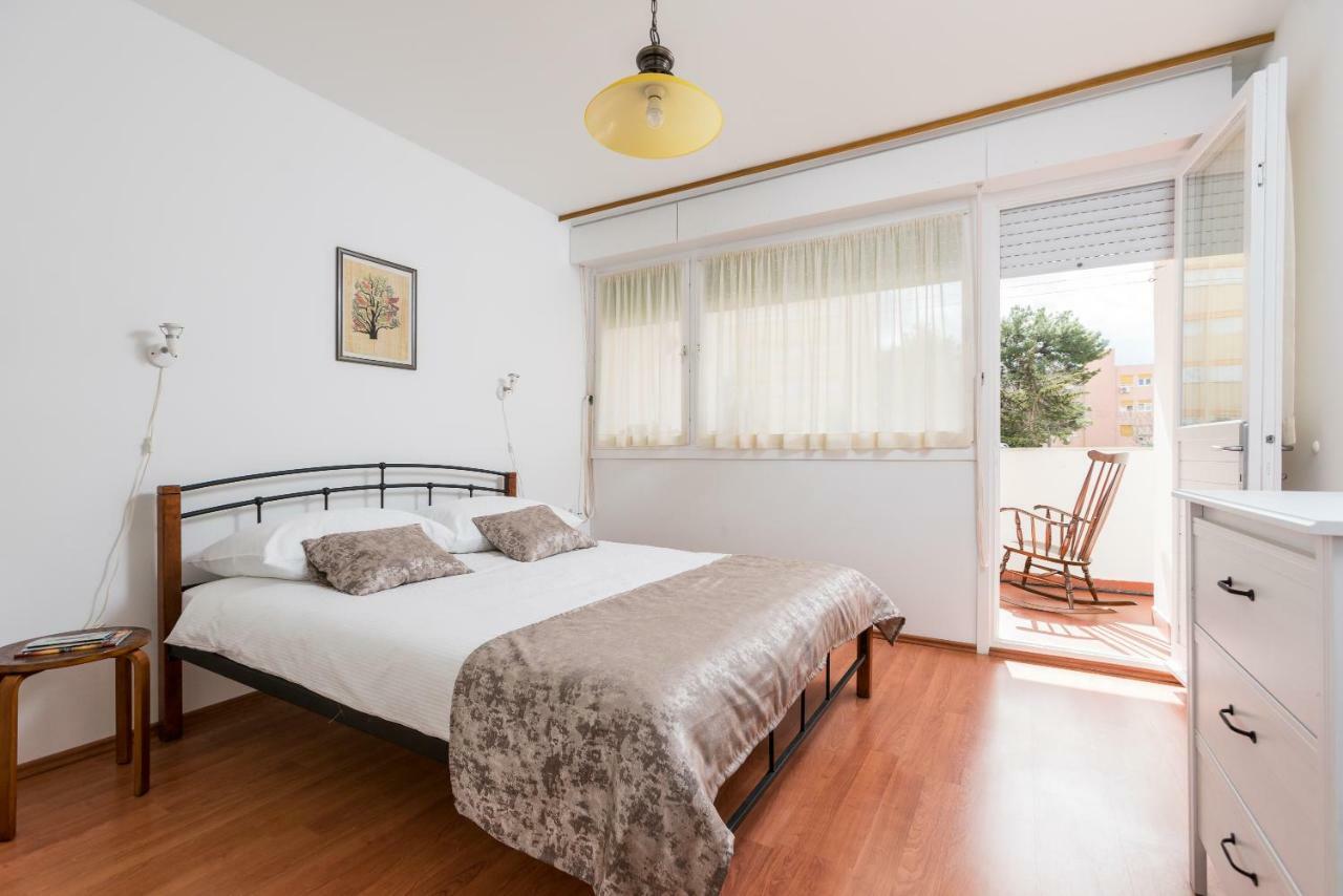 Apartment Romana With A Spacious Terrace สปลิท ภายนอก รูปภาพ